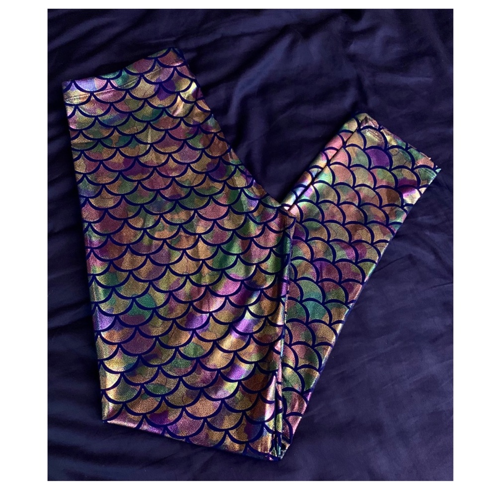 Multi-colored mermaid metallic leggings